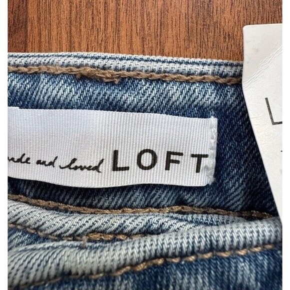 LOFT Wide Leg High Rise Curvy Light Wash Jeans Sz 31 / 12 Rhinestone Embellished - Picture 6 of 15